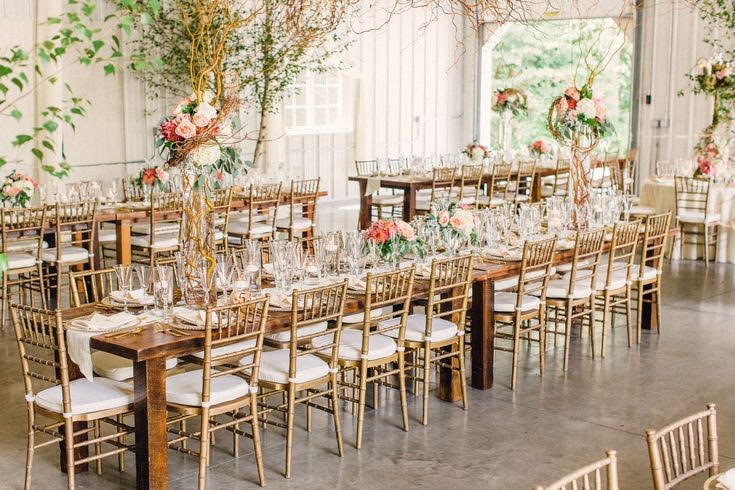 unnamed From Garden Ceremonies to Ballroom Receptions: Choosing the Right Chiavari Chairs for Your Spring Event